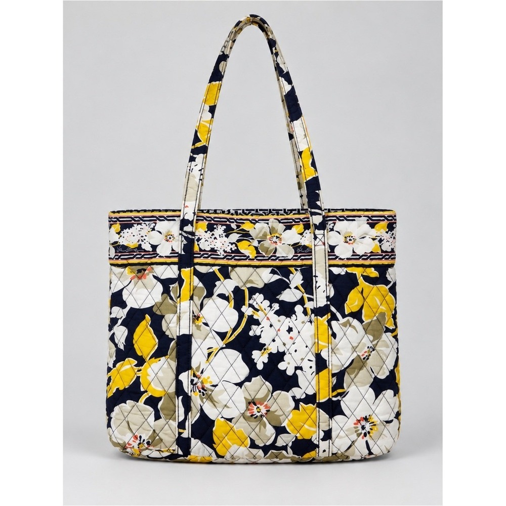 Vera Bradley Dogwood Tote Holiday Retired Bag Purse Floral Quilted Bohemian